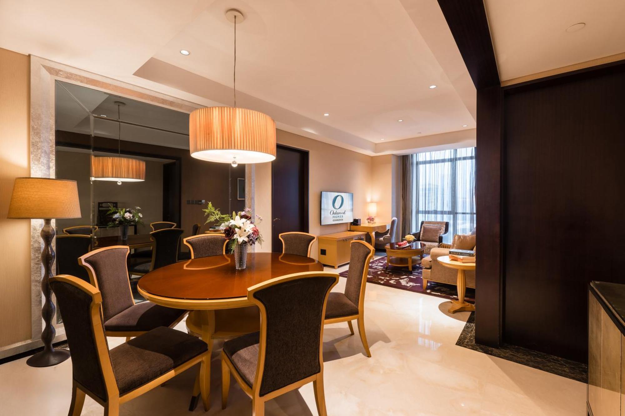 Oakwood Premier Aparthotel 5*